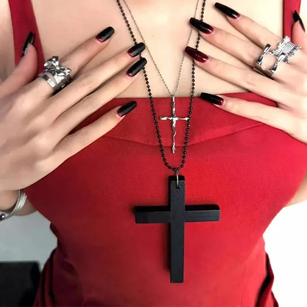 Fashion Punk Gothic Wood Cross Pendant Necklace for Women Men Halloween Vintage Black Hip Hop Y2K Accessories Party Jewelry Gift